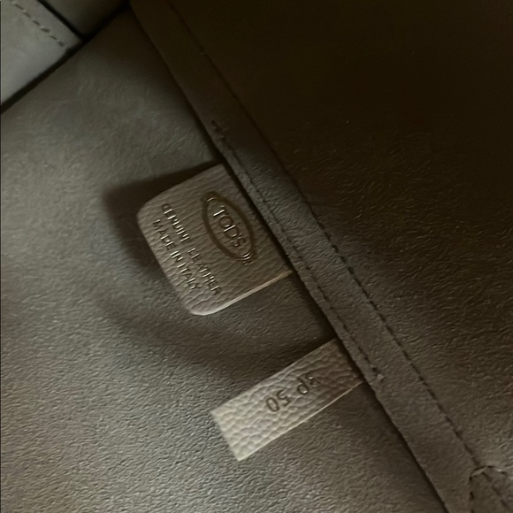 Tod's Timeless T mini tote - Picture 6 of 14